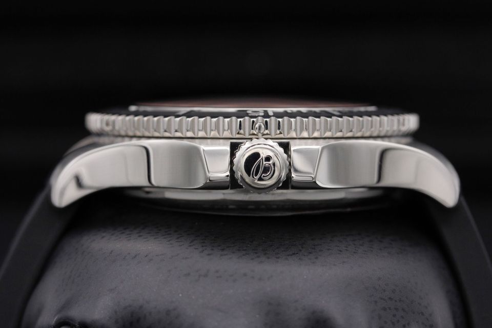 Breitling SuperOcean Automatic A17366 Image 3